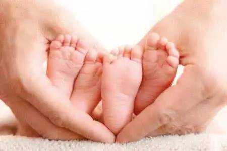 试管婴儿不能“定制”双胞胎