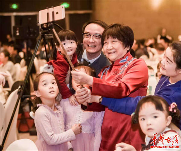 湖南首例试管婴儿诞生30周年 卢光琇团队已助孕试管婴儿超过13万名