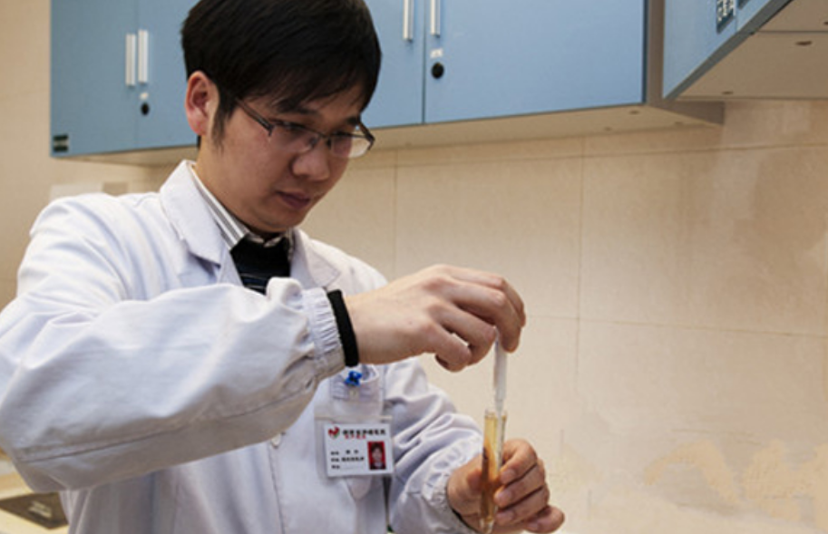 20元的验孕棒和2元的验孕纸,到底有啥差别?备孕夫妻要清楚 20元的验孕棒和2元的验孕纸,到底有啥差别?备孕夫妻要清楚